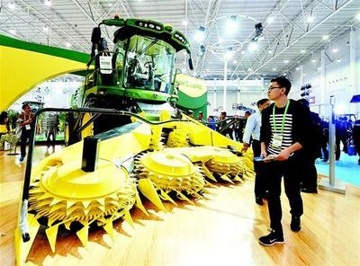 武汉国际农机展聚焦农机融资租赁 破解购置难题的新路径